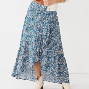 Sonoma Woman’s Festival Floral Maxi skirt with Elastic Waist Band Sz Medium